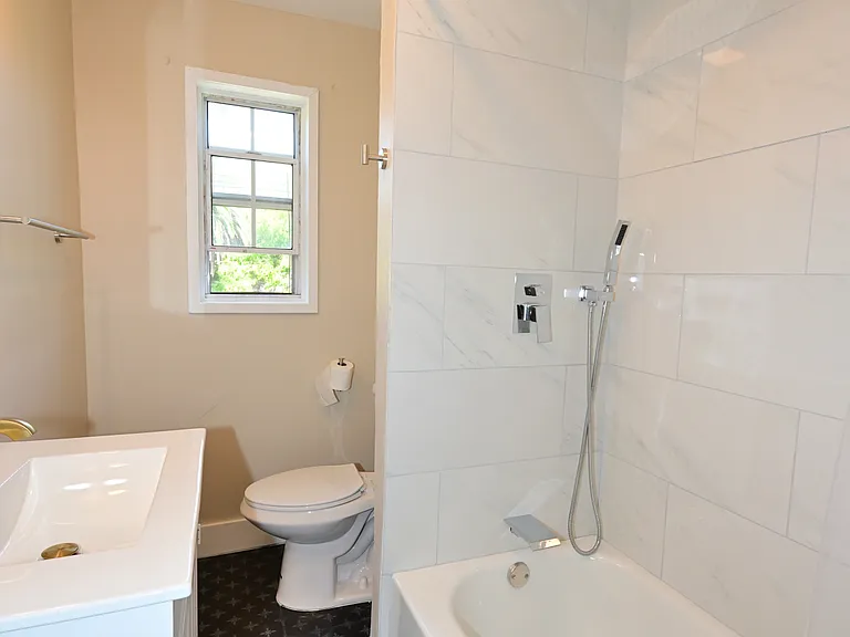 328 E Olive Ave — Photo 30