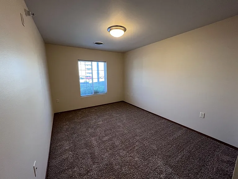 Dakota Pointe — Photo 38
