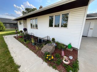 317 7th St SW, Wadena, MN 56482