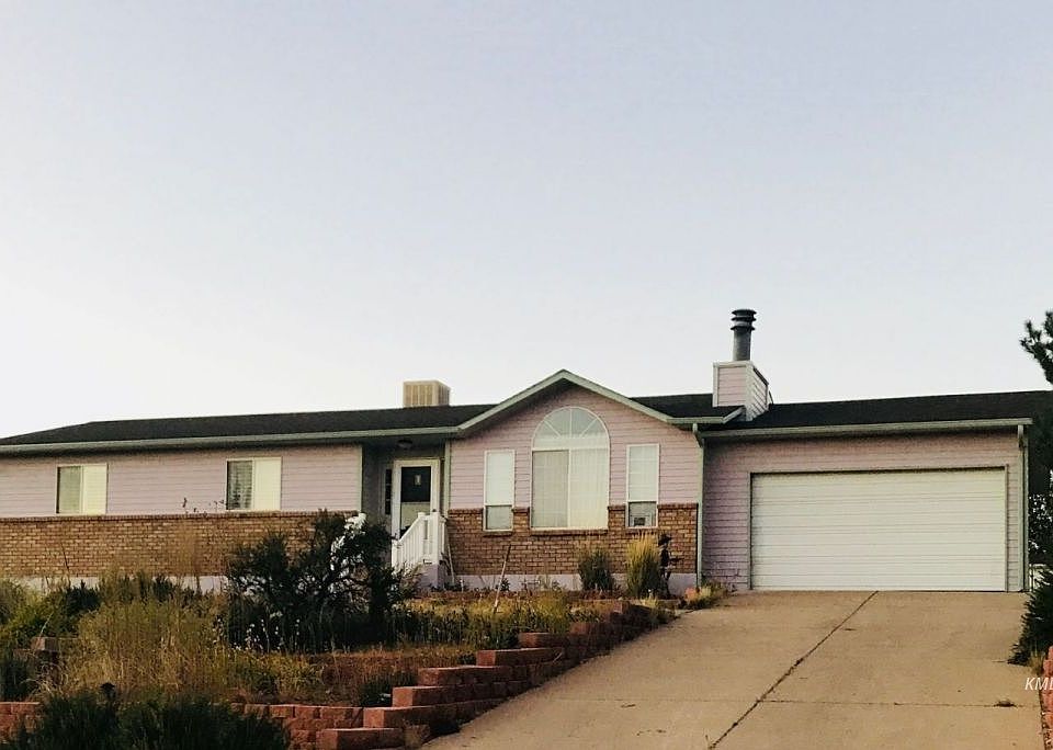 1st image of 938 W Vance Dr