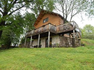 8008 Rose Island Rd, Prospect, KY 40059