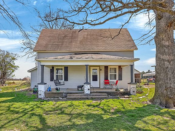 2nd image of 5364 S 210th Road
