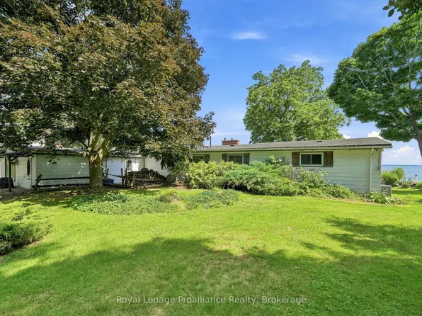 58 Bentons Ln, Prince Edward County, ON K0K 2P0