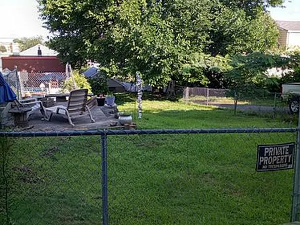 60 Malcolm Ave, Garfield, NJ 07026