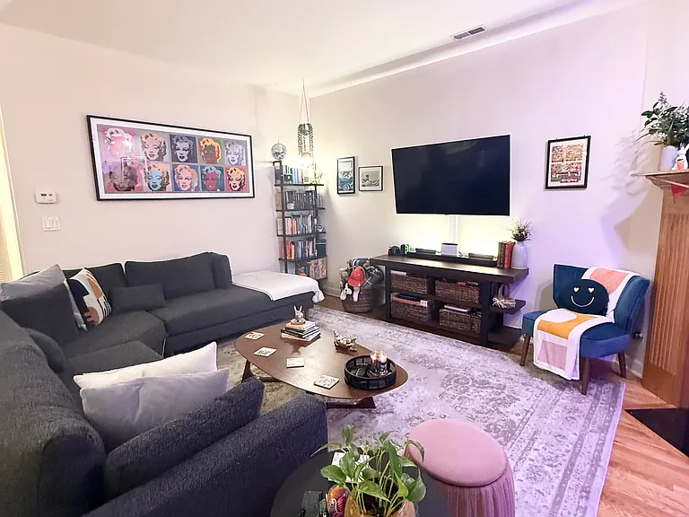 3343 N Clark St #2 — Photo 2