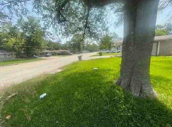 3rd image of 5125 Folsom Dr