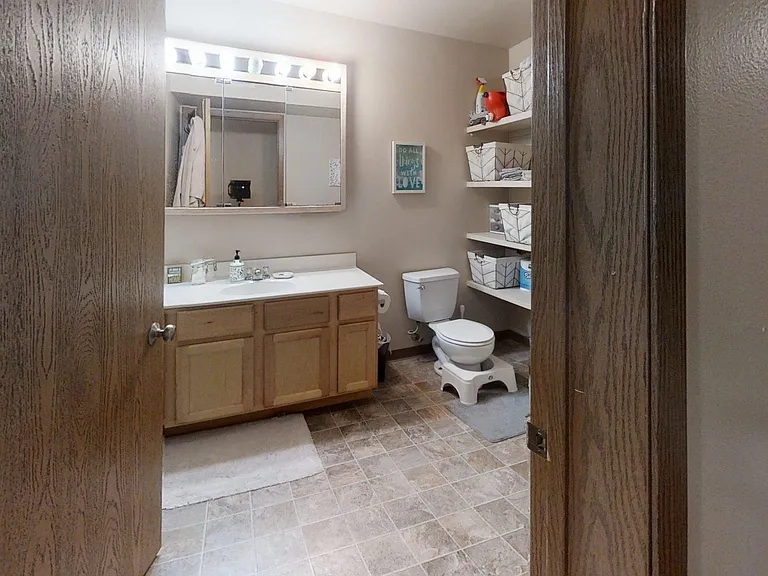 603 S Dubuque St — Photo 10