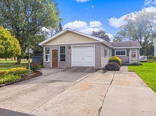 105 Hillside Dr, Oriskany, NY 13424