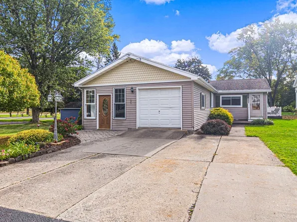105 Hillside Dr, Oriskany, NY 13424