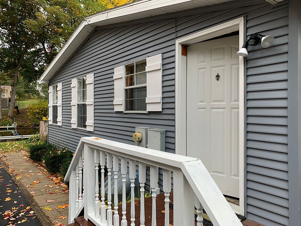 1st image of 31941 Huckleberry Ln