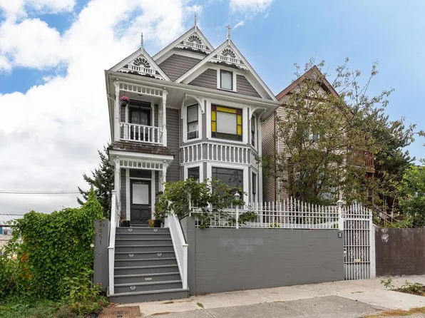 451 E Pender St #1, Vancouver, BC V6A 1V2