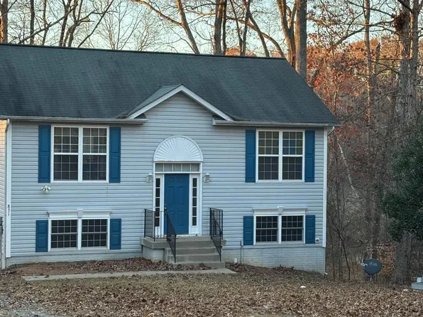 831 Campers Ln, Ruther Glen, VA 22546