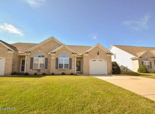 1628 Brook Hollow Dr #B, Greenville, NC 27834