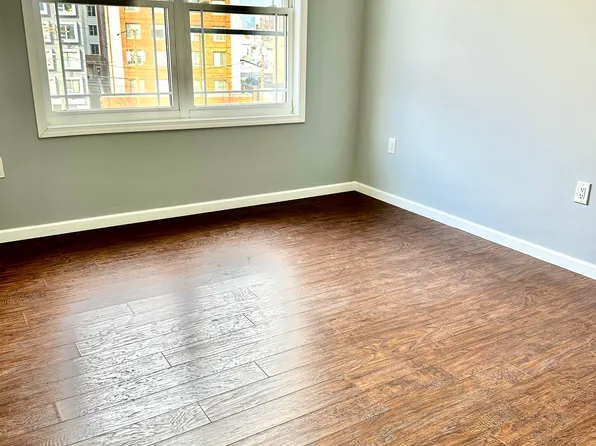 40 Vroom Street image 16 of 22