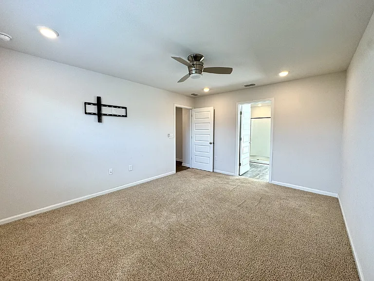 4081 Brighton Blvd — Photo 10