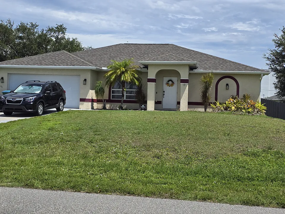 435 NW 1st Ter
