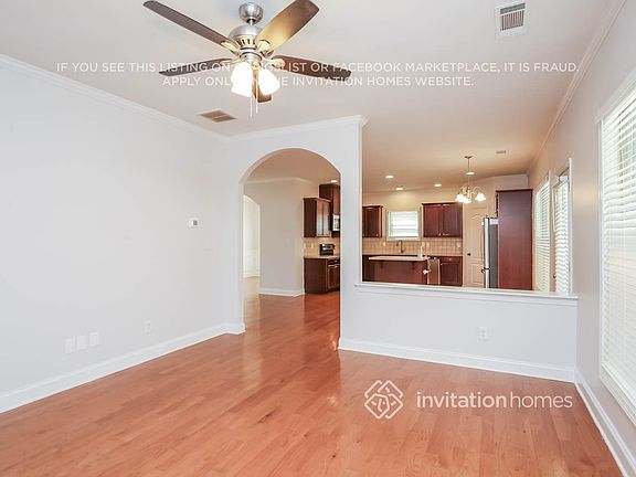 5th image of 532 Suwanee Oaks Dr