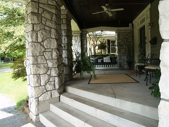 perfect Southern front porch
