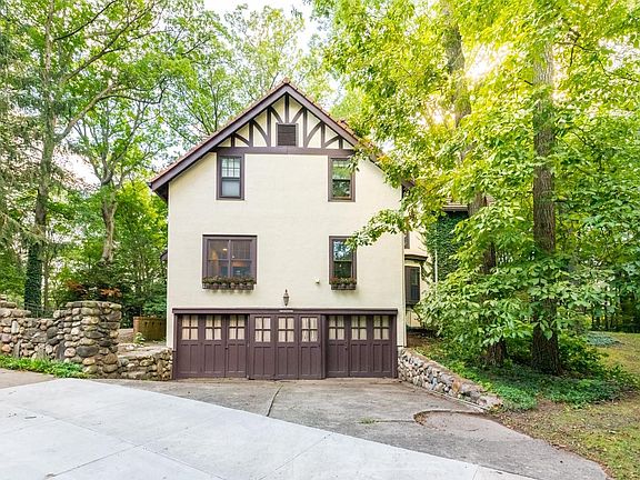 5th image of 1908 Scottwood Ave