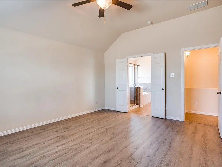 700 Golden Nugget Dr — Photo 9