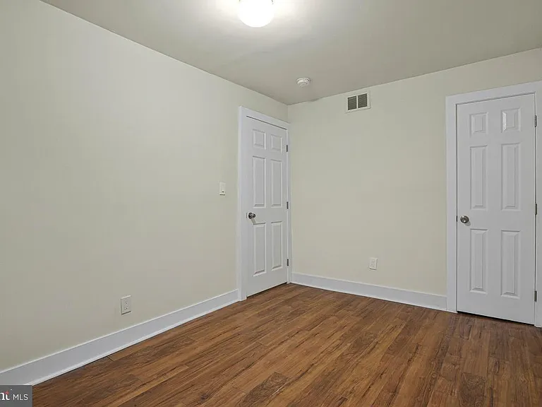 3427 B St SE #1 — Photo 15