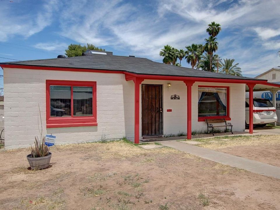 1st image of 750 E 1st Pl