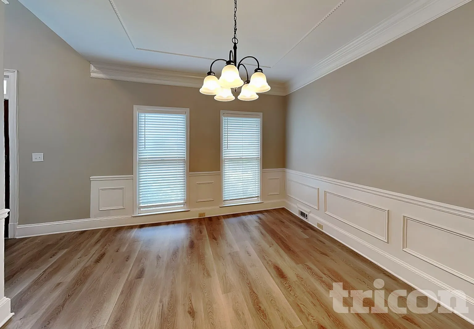 1040 Huntcliff Sandy Springs GA — Photo 4