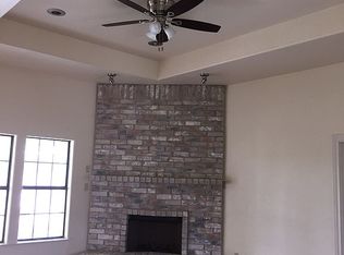 205 Dowlor Dr, Refugio, TX 78377