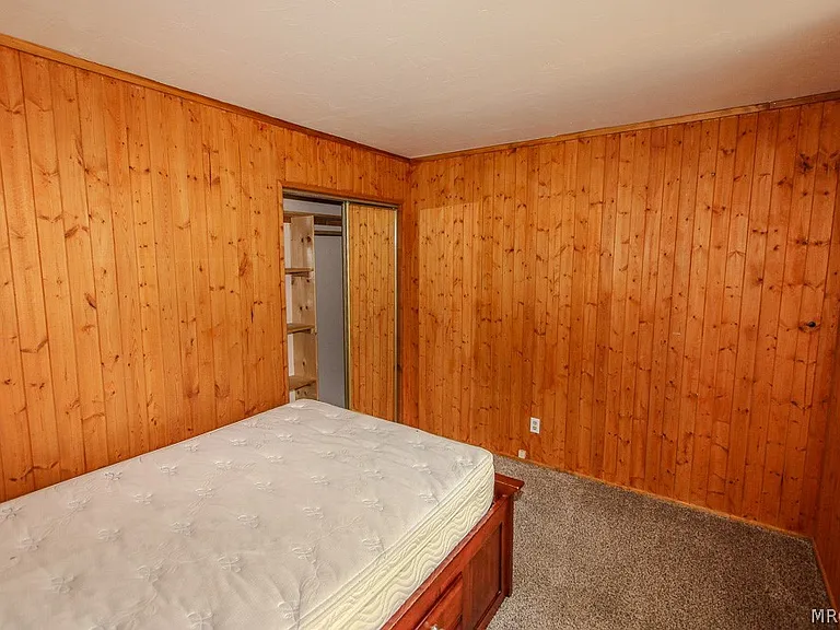 870 Ash Ln — Photo 24