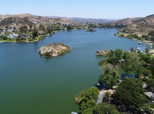 Giles Rd, THOUSAND OAKS, CA 91361