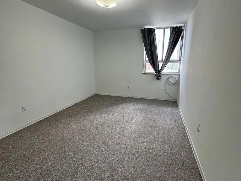 1 Massey Sq #2218 — Photo 9
