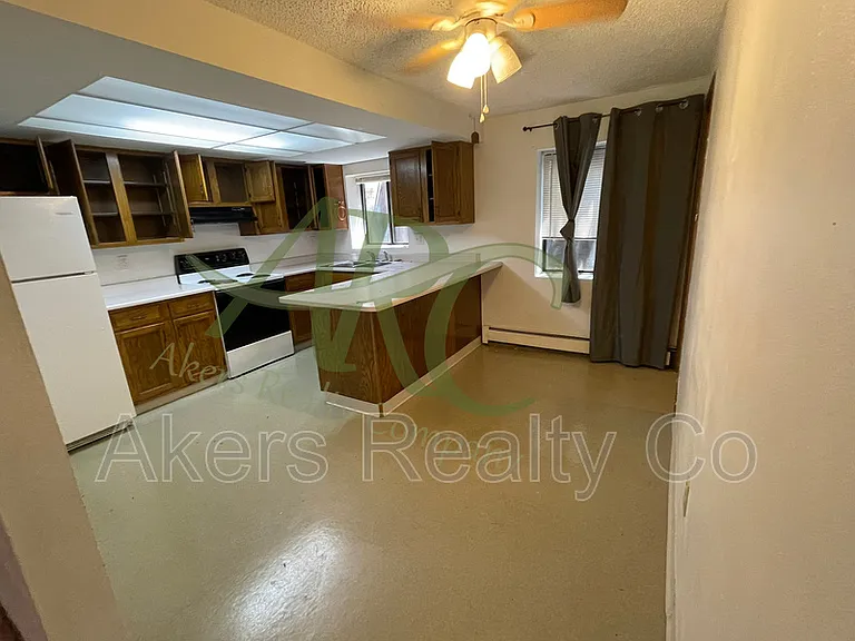 1328 Anita St — Photo 4