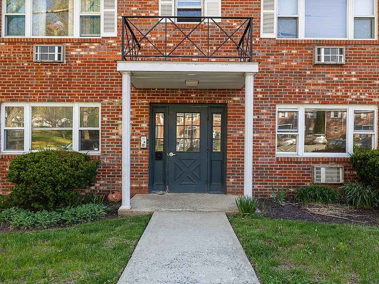 1 Parkside Ct #17 — Photo 20