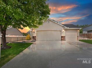 994 N Gray Cloud Way, Meridian, ID 83642