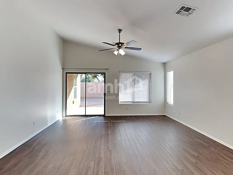 3405 S 91st Dr — Photo 8