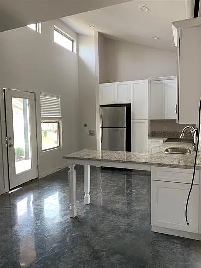 306 S Oak St #C — Photo 5