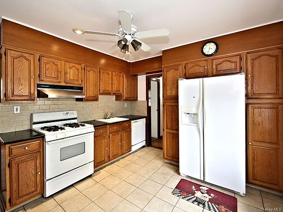 5th image of 1425 Halstead Ave Floor 1