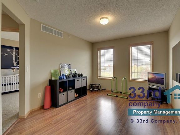 4th image of 12414 Flanders Ct NE