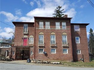 14 Linden Pl, Middletown, NY 10940