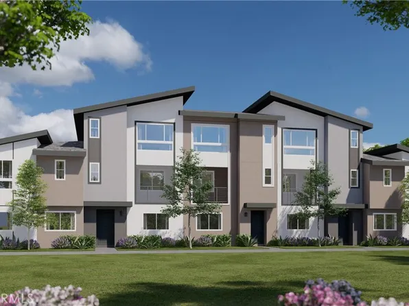 1128 Santo Antonio Dr, Colton, CA 92324