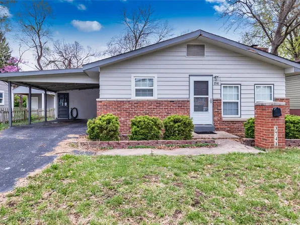 3741 Long Dr, Saint Ann, MO 63074