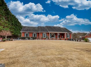 2822 Green Rd, Loganville, GA 30052