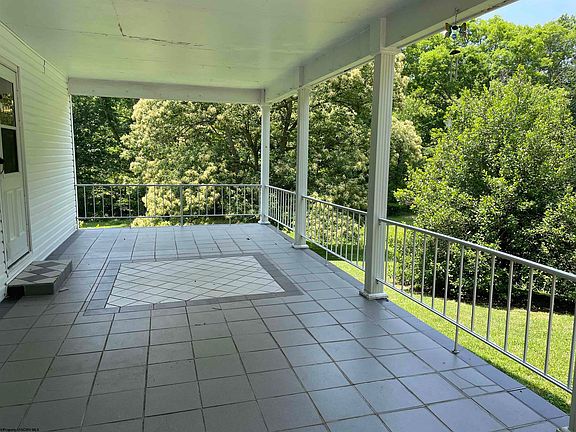 2nd image of 83 Elkwood Dr