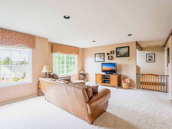 Living Room/Family Room