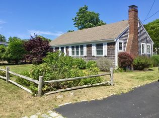 34 Pine St, Dennis Pt, MA 02639