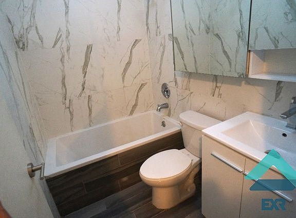 4th image of 1355 Putnam Ave APT 3L