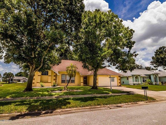 2nd image of 2091 Lionel Dr