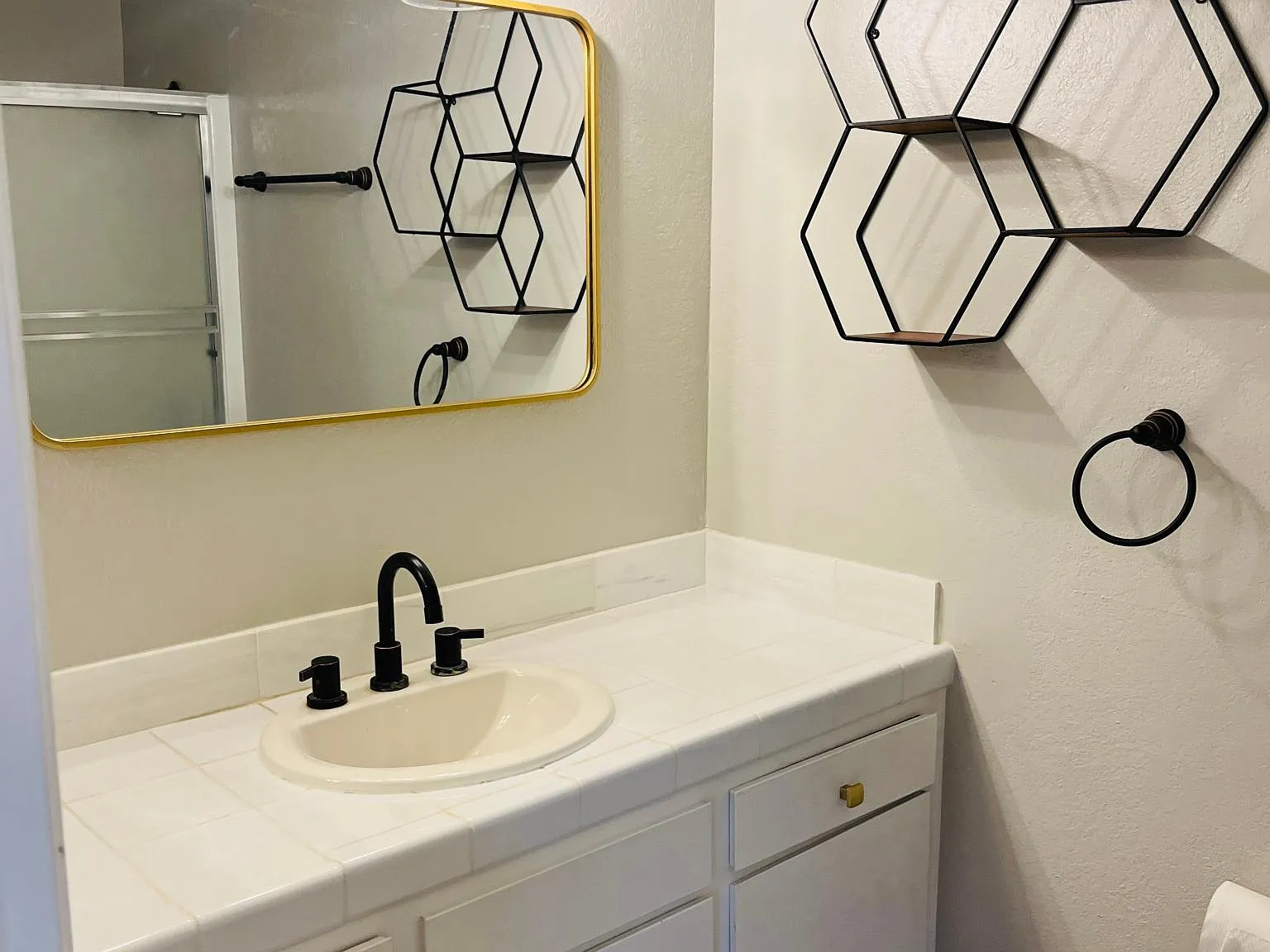 1 bed, 750 sqft, $2,250 — Photo 4