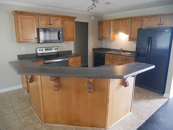 3rd image of 2743 Mariah Ln