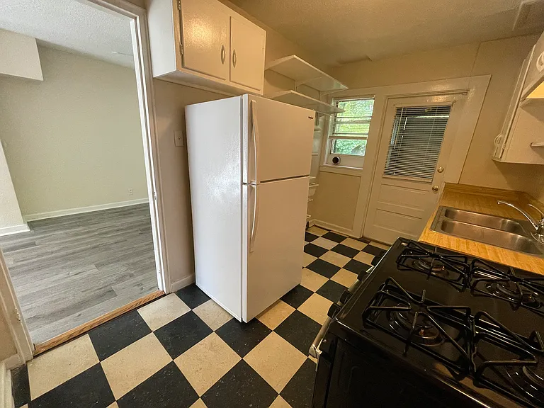 1623 Valley Ave — Photo 24